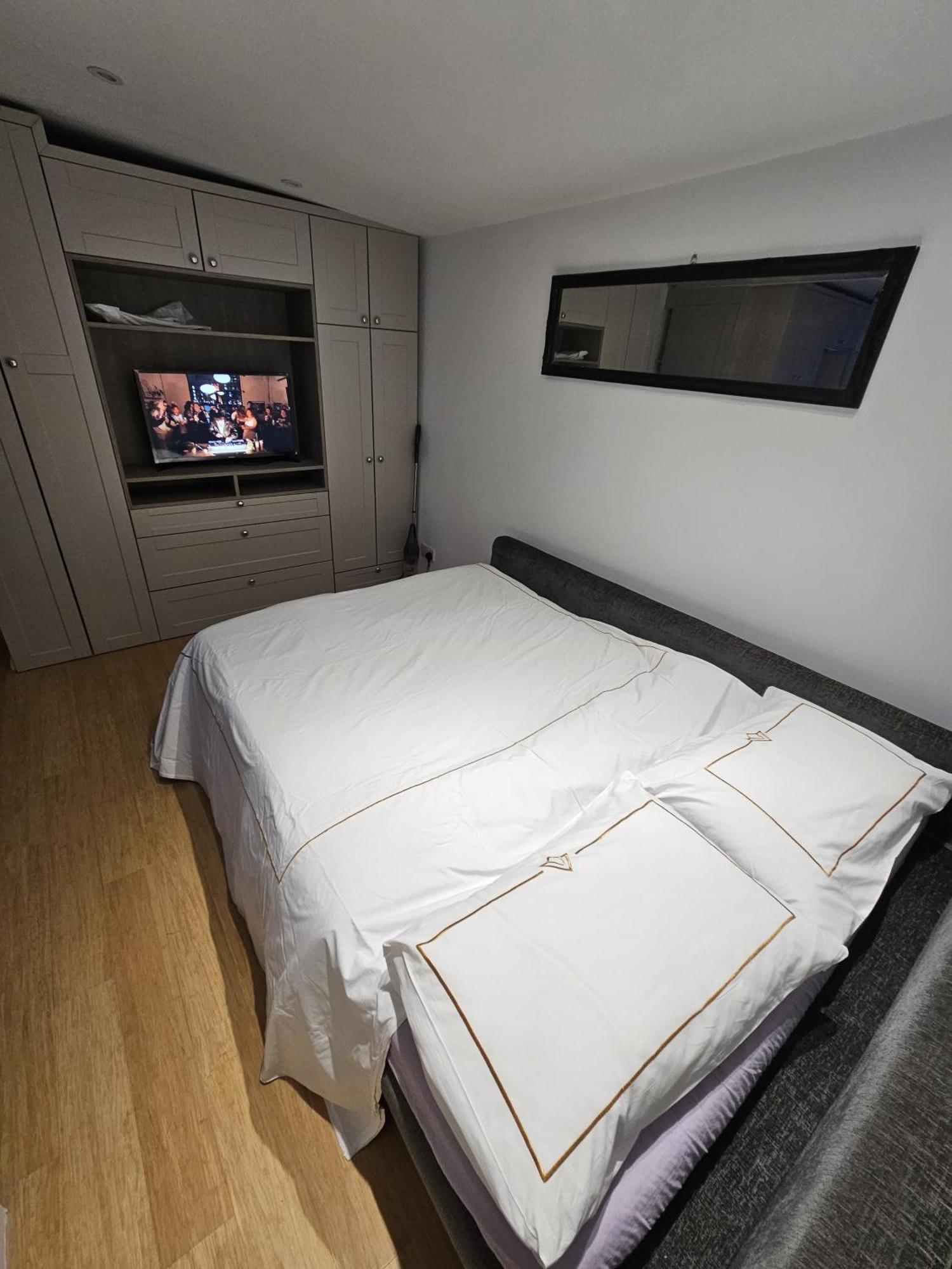 Modern Studio In Greenford, Free Wifi, Parking & Streaming Services อีลลิง ภายนอก รูปภาพ